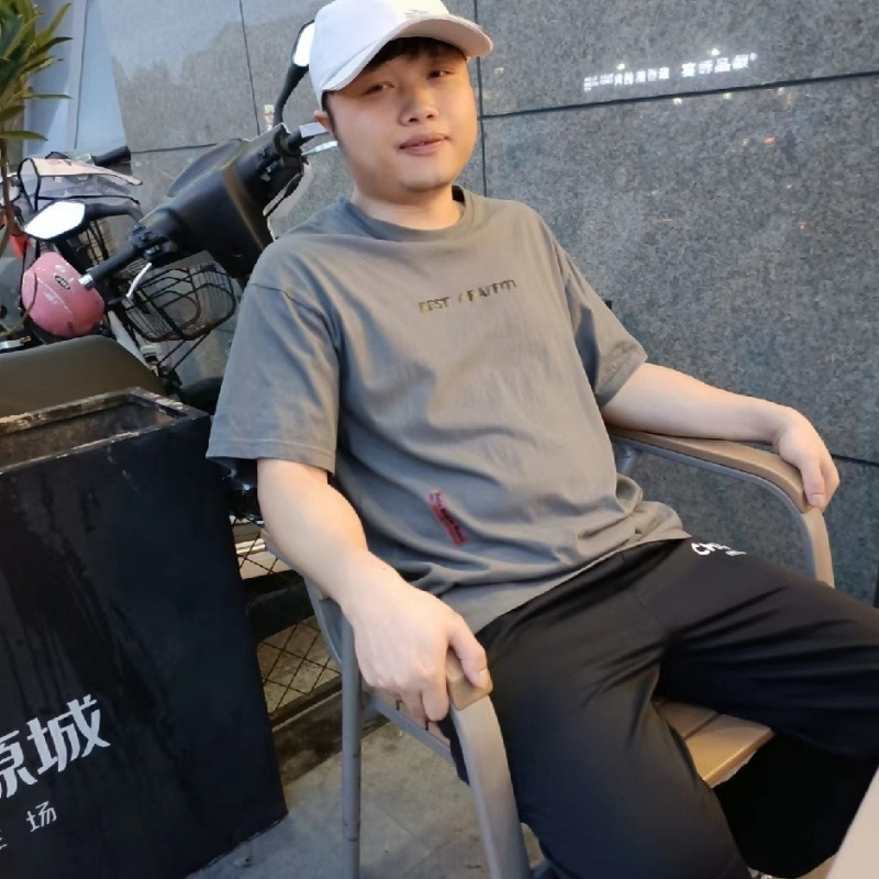 风吹半夏的第一张照片--阳江父母相亲团